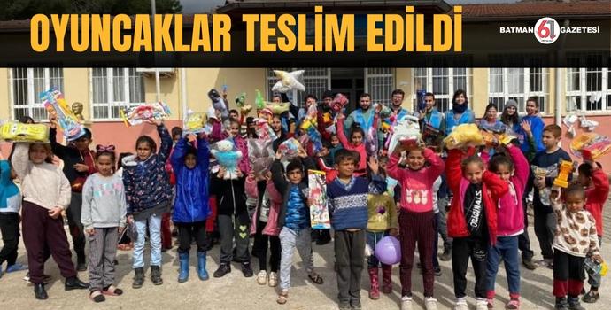 OYUNCAKLAR TESLİM EDİLDİ

