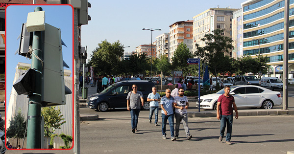 Konuşan trafik ışıkları