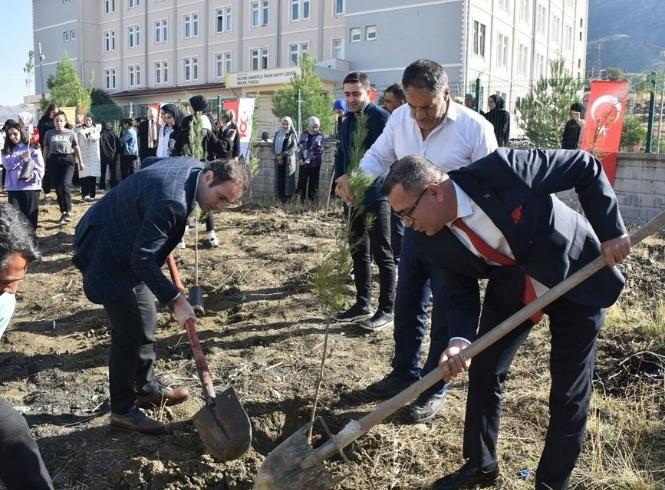 100. Yıla özel hatıra ormanı