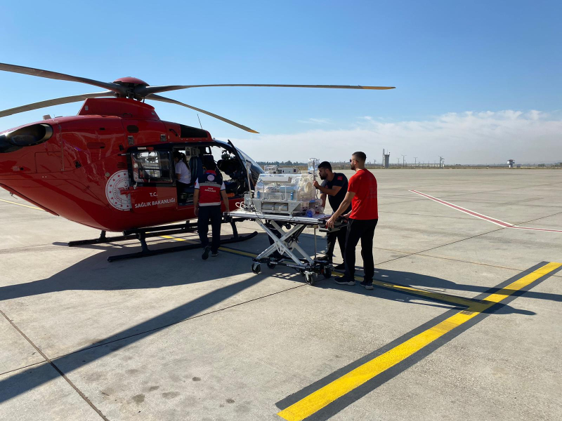 18 Günlük Bebek Helikopter Ambulans ile Konya'ya Sevk Edildi