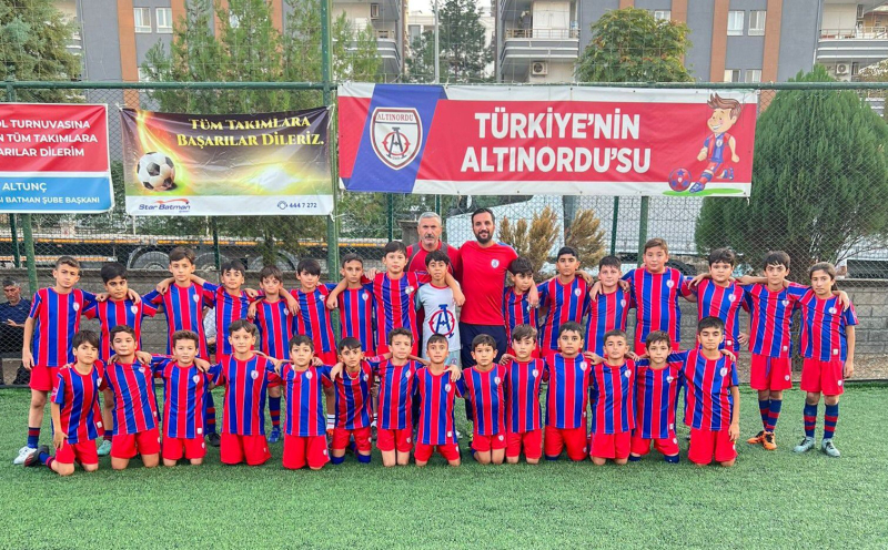 ALTINORDU FUTBOL OKULU, GAZİANTEP’E ÇIKARMA YAPIYOR