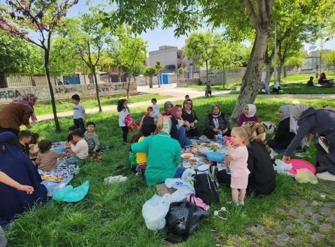 ALTUN: ÇOCUKLAR BİZE HAYATI ÖĞRETİYOR