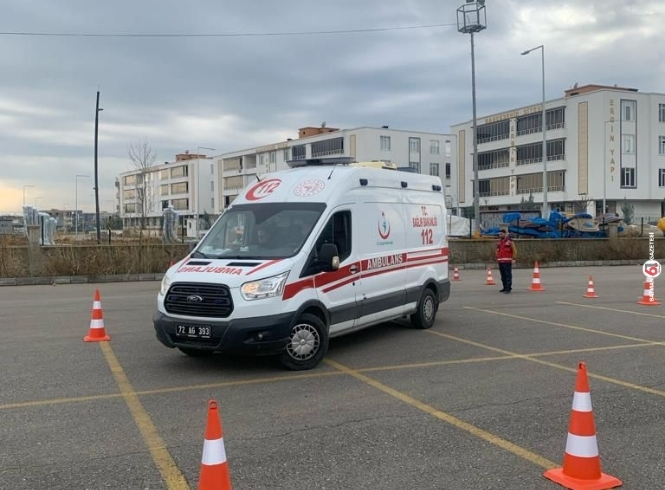 Ambulans Sürüş Güvenliği Eğitimi verildi