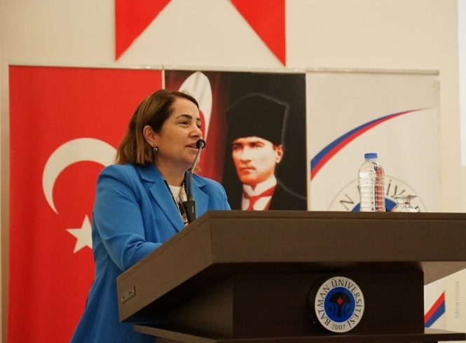 BAKAN YARDIMCISINDAN İLHAM VEREN KONFERANS