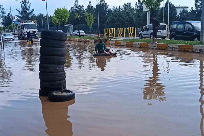 BATMAN İÇİN KUVVETLİ YAĞIŞ UYARISI