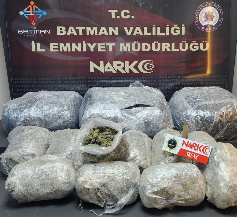 BATMAN’DA 27 KİLO UYUŞTURUCU MADDE ELE GEÇİRİLDİ