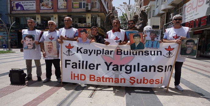 BAYRAMDA DA KAYIP YAKINLARINI SORDULAR