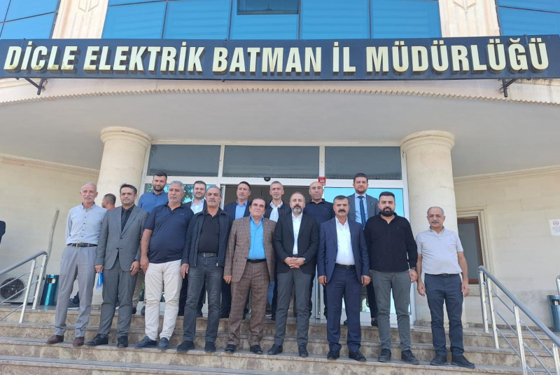 DİCLE ELEKTRİK, BATMANLI MUHTARLARLA BİR ARAYA GELDİ