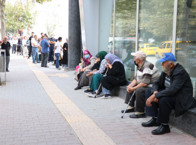 EKMEN: HAYAL KIRIKLIĞI YARATTI