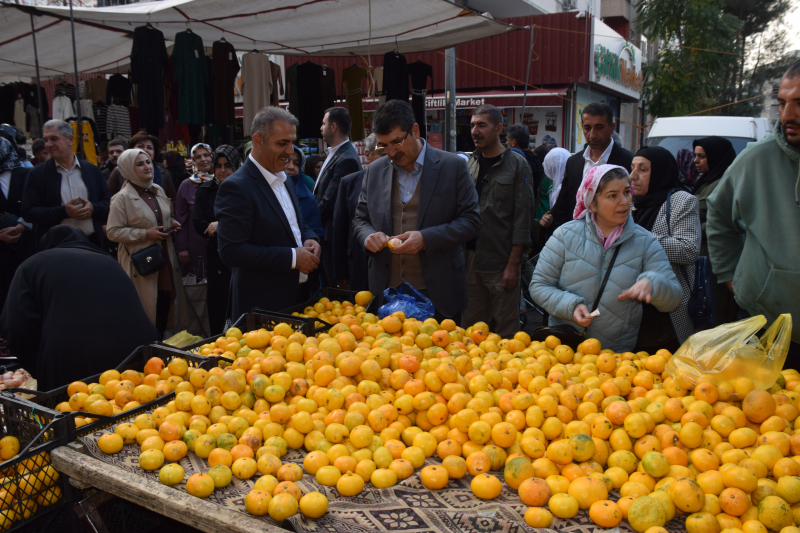 NASIROĞLU’NDAN ESNAF VE HASTA YAKINLARINA ZİYARET
NASIROĞLU’NDAN ESNAF VE HASTA YAKINLARINA ZİYARET
