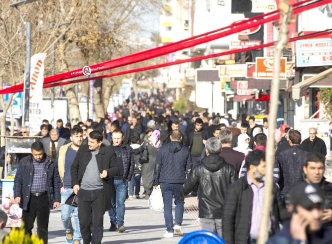 Her evde doğum günü kutlandı!