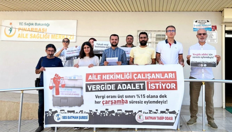 SAĞLIK ÇALIŞANLARI 29 HAFTADIR ‘VERGİDE ADALET’ TALEBİNİ SÜRDÜRÜYOR