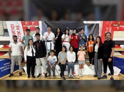 8 İLDEN 312 SPORCUYLA KARATE ŞAMPİYONASI