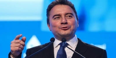 Ali Babacan geliyor