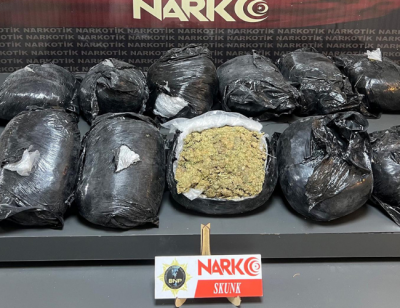 Araçta 11 Kilo Skunk Ele Geçirildi