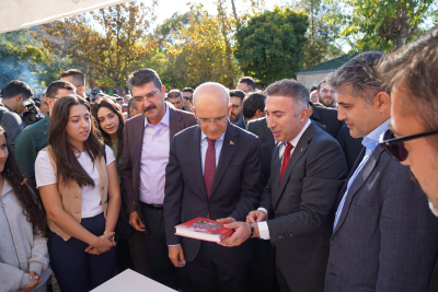 BAKAN ŞİMŞEK, GERCÜŞ'TE BAĞ BOZUMU'NDA