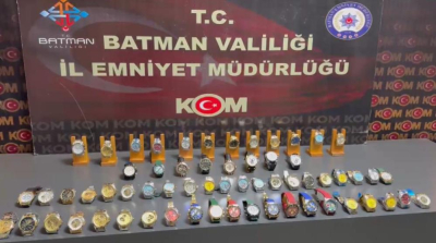 62 ADET KAÇAK SAAT ELE GEÇİRİLDİ