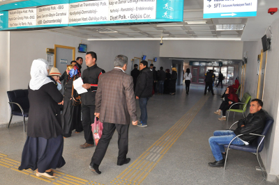 Batman'da Sağlık Hizmetlerine Erişim Zorluğu: Çözüm Çağrısı Yapıldı