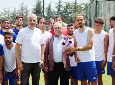 Emeklilerden Petrolspor’a ziyaret