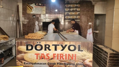 İFTARA DAKİKALAR KALA FIRINLARDA YOĞUN MESAİ