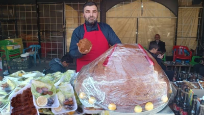 ÇİĞKÖFTECİ ESNAFTAN ÖRNEK DAVRANIŞ