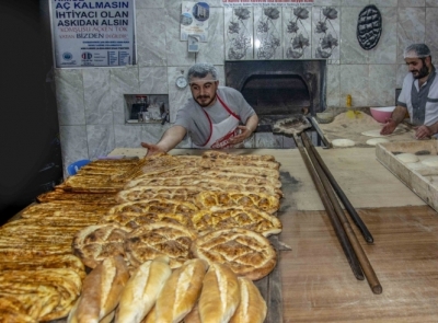 İFTAR SOFRALARININ VAZGEÇİLMEZİ YAĞLI EKMEK