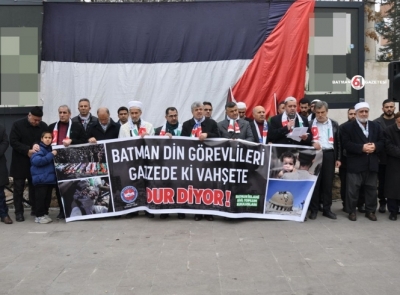 İmamlar Gazze'deki katliamı protesto etti