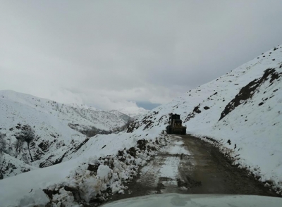 Kapanan köy yolları ulaşıma açıldı