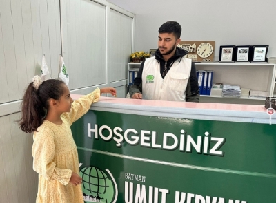 Kazandığı çeyrek altını Gazze'ye bağışladı