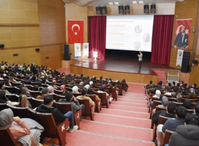 KURTARAN: REHBER ÖĞRETMENLER EĞİTİMDE KİLİT ROL OYNAR