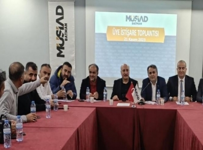 MÜSİAD üyeleriyle  istişare etti