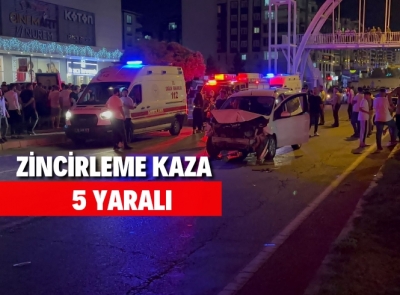 Polis otosuna çarptı: 5 yaralı