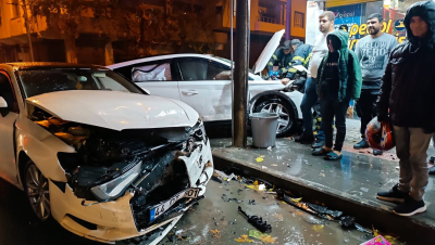 SAĞLIK MAHALLESİNDE TRAFİK KAZASI: İKİ YARALI