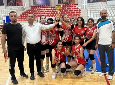 VOLEYBOLUN ŞAMPİYONLARI BELLİ OLDU