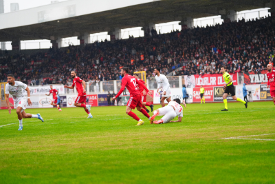 PETROLSPOR’DAN ALTINORDU’YA GEÇİT YOK: 2-1